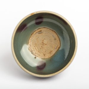 鈞窑青釉紫斑碗