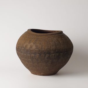 刻線文壺
